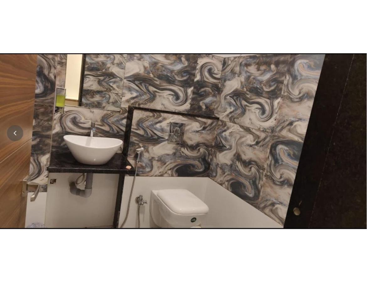 Hotel Govindam, Ujjain Exteriör bild